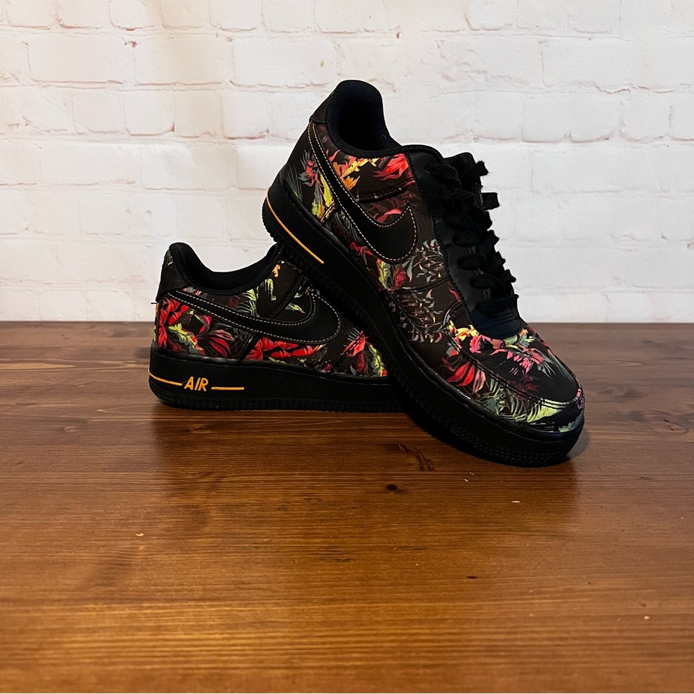 Size 9.5 - Nike Air Force 1 '07 LV8 Floral Pack -M7/W8.5